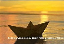 Perahu Kertas Tulus Chordify